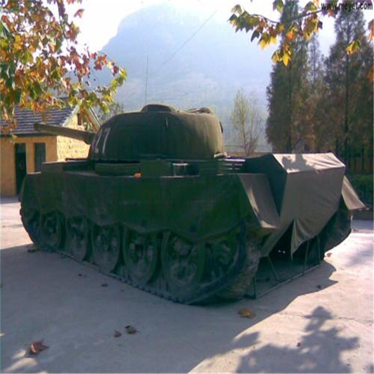 琼山大型充气坦克